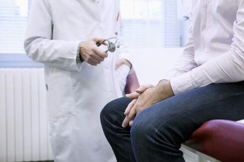 overleg met een specialist voor prostatitis
